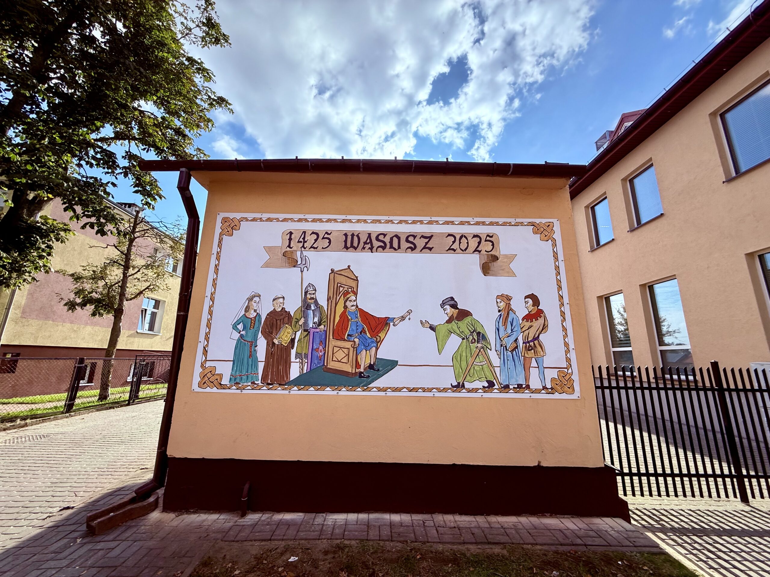 Baner jubileuszowy z okazji 600-lecia Wąsosza